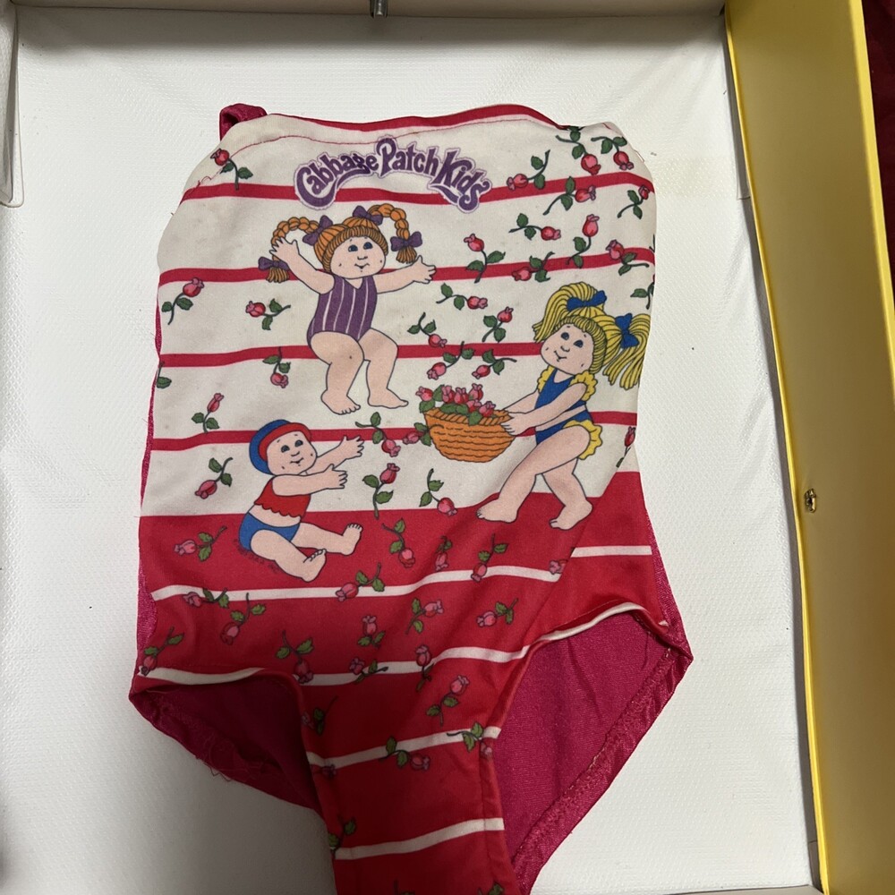 Baby Doll Outfit & Accessory Case #11300 With Doll and Outfits Cabbage Patch Kid - Picture 11 of 15
